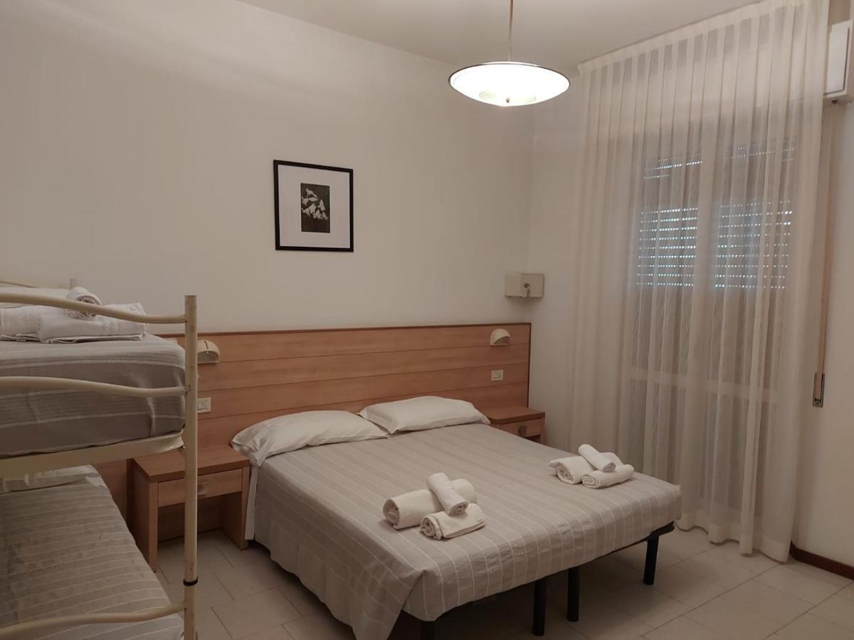 Hotel Brezza Rimini Eksteriør bilde
