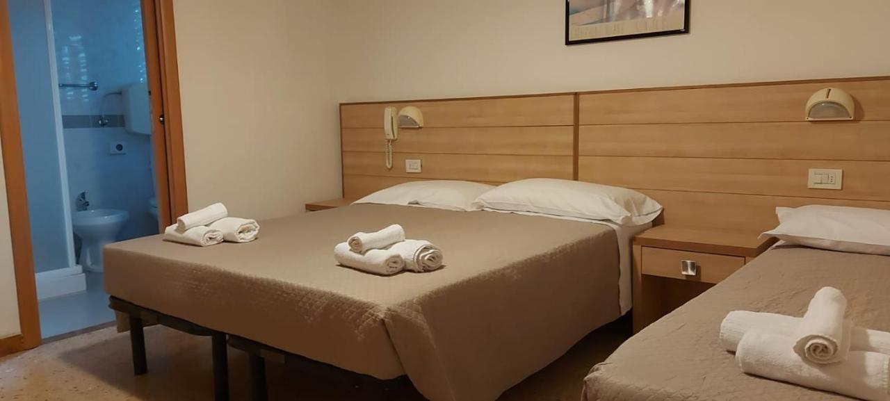 Hotel Brezza Rimini Eksteriør bilde