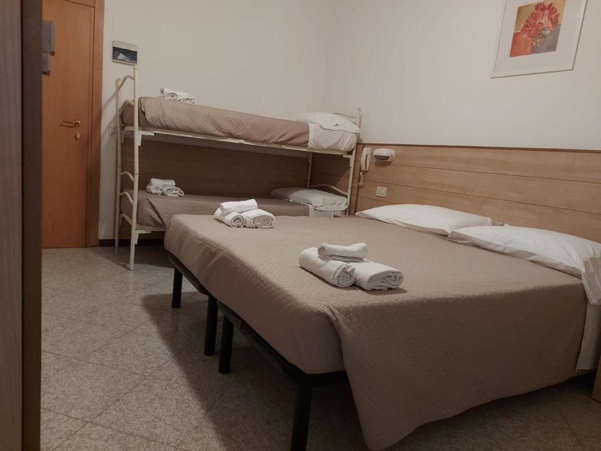 Hotel Brezza Rimini Eksteriør bilde