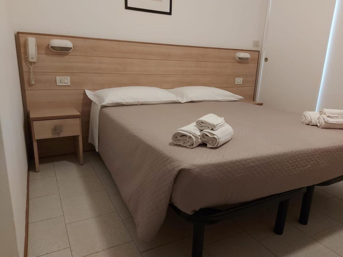 Hotel Brezza Rimini Eksteriør bilde