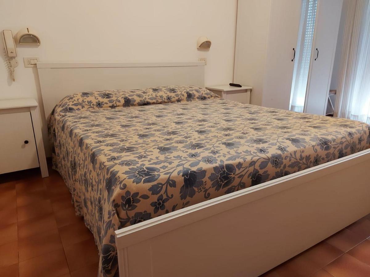 Hotel Brezza Rimini Eksteriør bilde