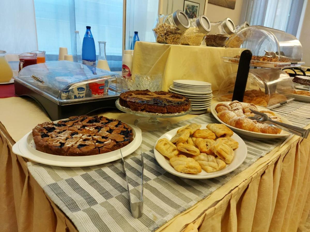 Hotel Brezza Rimini Eksteriør bilde